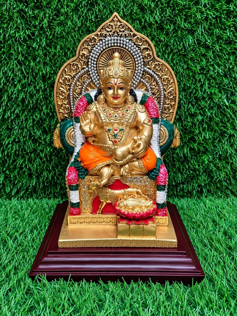 Kuperar Statue - Image 2